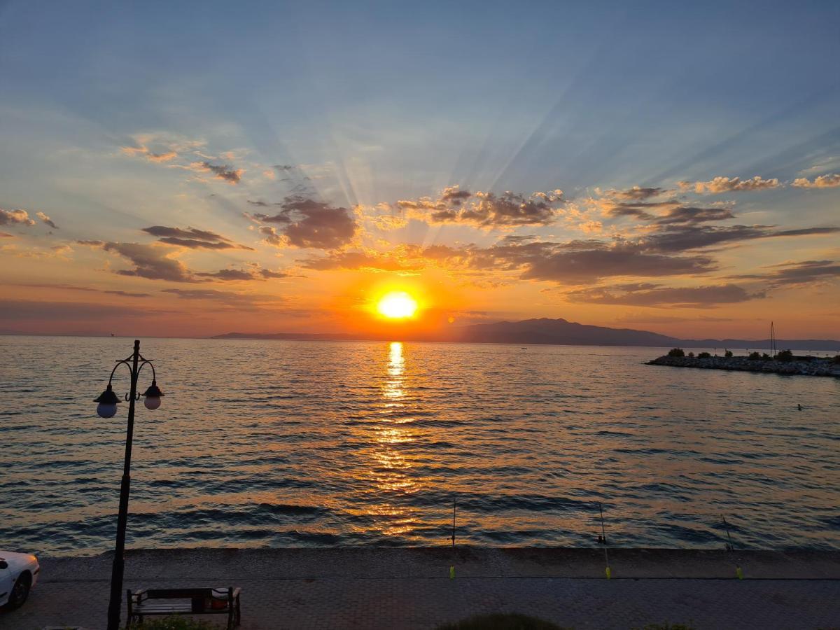 Golden Sunset Beach Apartment Skála Kallirákhis Esterno foto